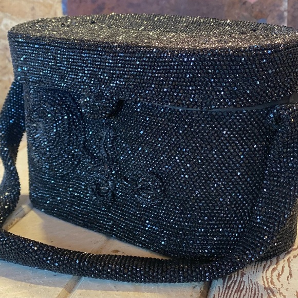 1940’s Black Carnival Beaded Purse With Beaded Rose Design On Front - Picture 3 of 13